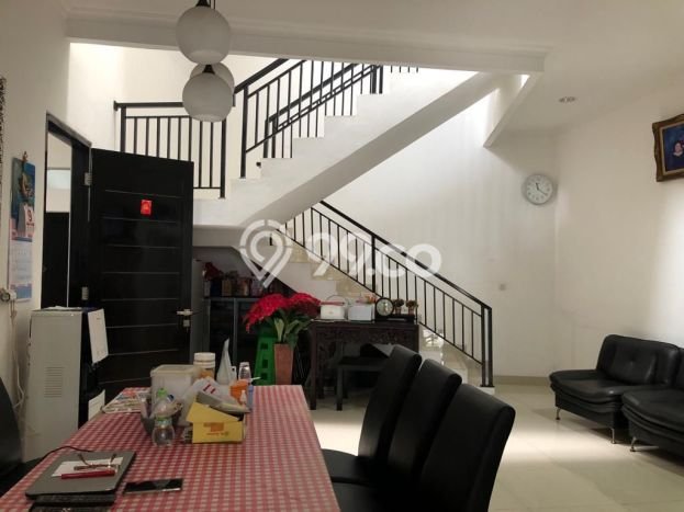 Siap Huni Rumah Mewah 3 Kamar di Grogol Petamburan Dekat ke Mana Saja Siap Huni Rumah Mewah 3 Kamar di Grogol Petamburan Dekat ke Mana Saja