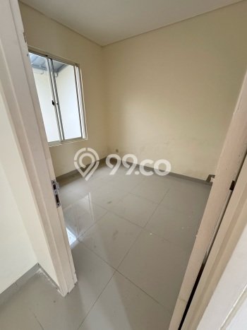 Disewakan! Rumah 2 Kamar Tidur &
2 Kamar Mandi di BSD Residence One, Tangerang Disewakan! Rumah 2 Kamar Tidur &
2 Kamar Mandi di BSD Residence One, Tangerang