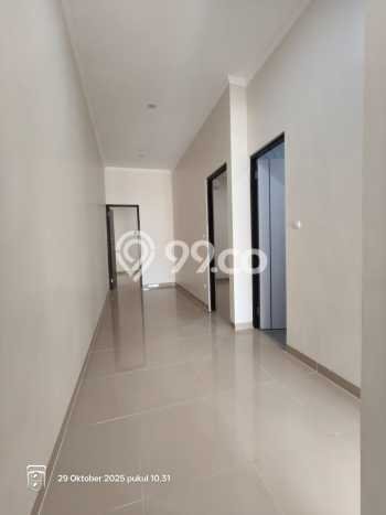 For Sale Hunian Rumah Terawat 5 Kamar di Serpong Villa Melati Mas, Tangerang Selatan For Sale Hunian Rumah Terawat 5 Kamar di Serpong Villa Melati Mas, Tangerang Selatan