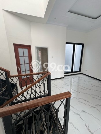 Dijual Rumah Minimalis Bagus Punya 5 KT di Pancoran Mas Depok SHM Dijual Rumah Minimalis Bagus Punya 5 KT di Pancoran Mas Depok SHM