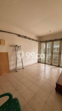 Rumah Luas Asri 5 KT Siap Huni di BSD Residence One Tangerang Rumah Luas Asri 5 KT Siap Huni di BSD Residence One Tangerang