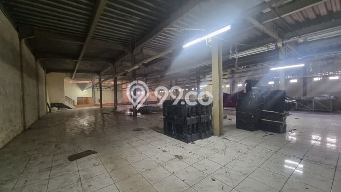 Gudang Dijual di Prime Area Jakarta Utara Luas 1819m2 Gudang Dijual di Prime Area Jakarta Utara Luas 1819m2