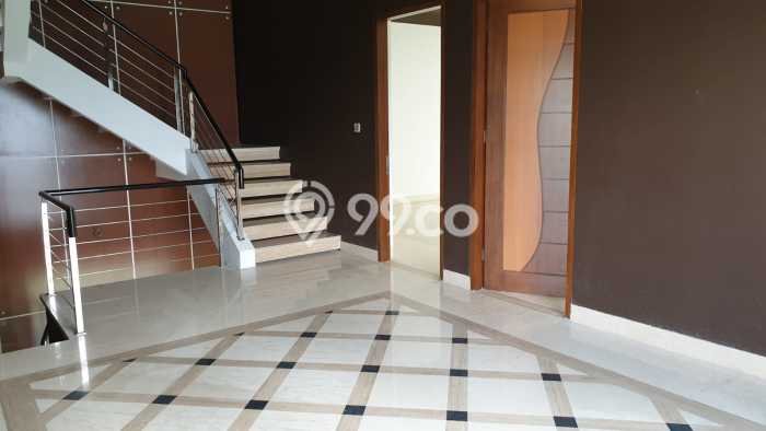 Rumah Luxury Modern Tanpa Renovasi di Pantai Indah Kapuk Jakarta Utara Rumah Luxury Modern Tanpa Renovasi di Pantai Indah Kapuk Jakarta Utara