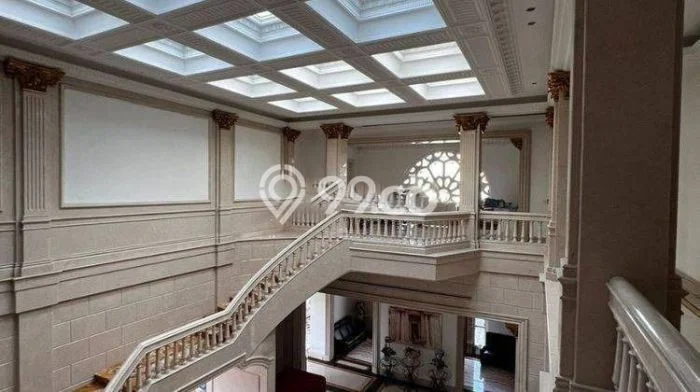 Jual Rumah Mewah Elegan Dengan View Cantik di Pantai Indah Kapuk, Jakarta Utara Jual Rumah Mewah Elegan Dengan View Cantik di Pantai Indah Kapuk, Jakarta Utara