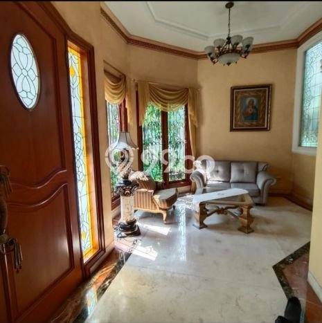 Ready to Use! Luxury House LT 576m2 Desain Elegan di Pantai Mutiara Ready to Use! Luxury House LT 576m2 Desain Elegan di Pantai Mutiara