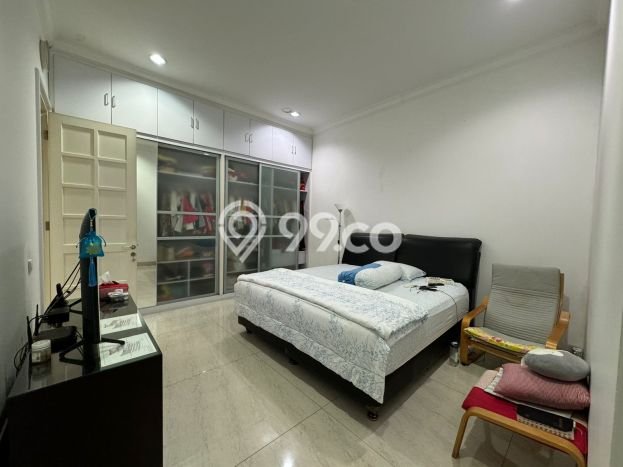 Rumah Mewah LB 200m2 Siap Pakai Desain Elegan di Muara Karang, Jakarta Utara Rumah Mewah LB 200m2 Siap Pakai Desain Elegan di Muara Karang, Jakarta Utara