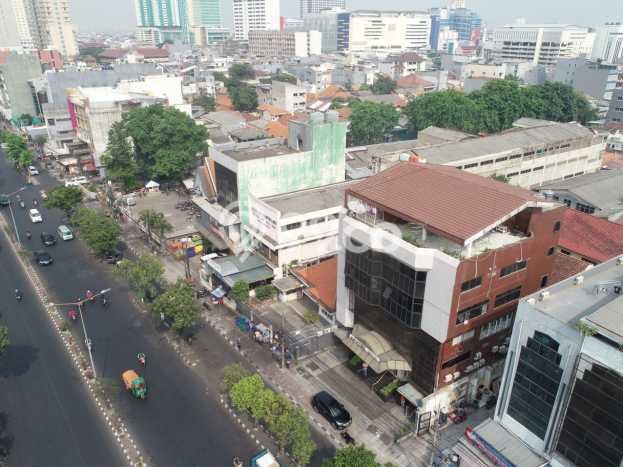 Kantor Bagus Dijual LB 1077m2 Lokasi Strategis Jakarta Barat Area Cocok untuk Bisnis Kantor Bagus Dijual LB 1077m2 Lokasi Strategis Jakarta Barat Area Cocok untuk Bisnis