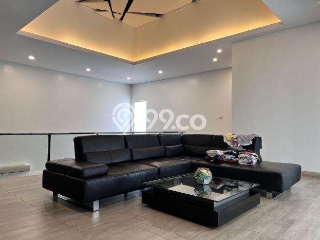 Jual Rumah Mewah Megah Dengan View Cantik di Pantai Indah Kapuk, Jakarta Utara Jual Rumah Mewah Megah Dengan View Cantik di Pantai Indah Kapuk, Jakarta Utara