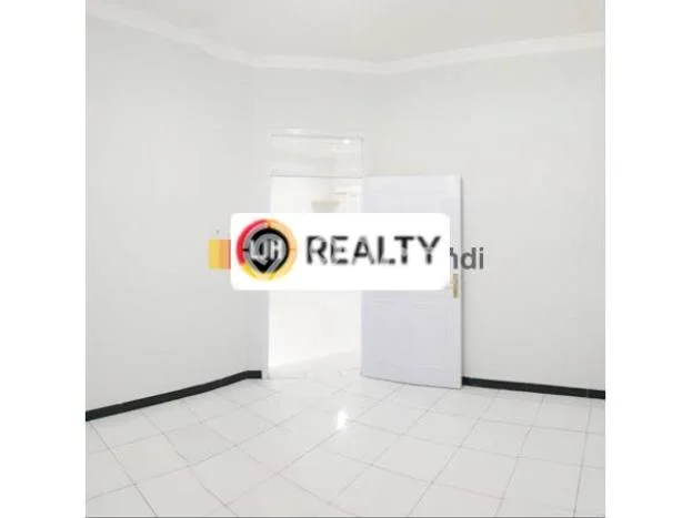 Dijual Rumah Strategis Bagus Punya 2 KT di Semarang Utara Semarang - Dijual Rumah Strategis Bagus Punya 2 KT di Semarang Utara Semarang -