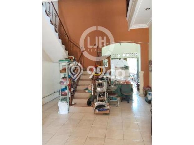 Rumah SUPER MEWAH! area , Semarang, Luas 215m2m² Bangunan 300m2m², HARGA SPESIAL Rumah SUPER MEWAH! area , Semarang, Luas 215m2m² Bangunan 300m2m², HARGA SPESIAL