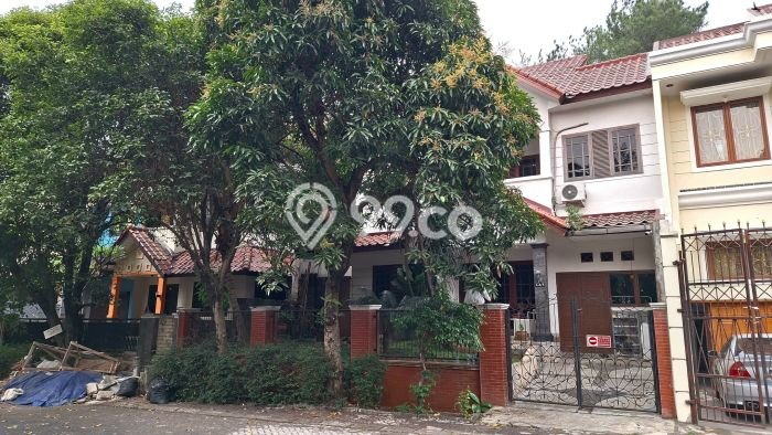 Rumah Elit Modern Siap Huni di Raffles Hills Jakarta Timur Rumah Elit Modern Siap Huni di Raffles Hills Jakarta Timur