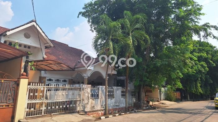Hunian Cantik Modern Lb 200m2 di Cinere, Depok Hunian Cantik Modern Lb 200m2 di Cinere, Depok