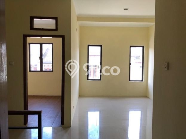 For Sale Rumah 3 Kamar Lokasi Ideal Nyaman dan Strategis di Limo For Sale Rumah 3 Kamar Lokasi Ideal Nyaman dan Strategis di Limo