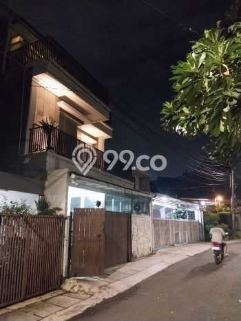 Jual Rumah Mewah Elegan Dengan View Eksklusif di Bendungan Hilir, Jakarta Pusat Jual Rumah Mewah Elegan Dengan View Eksklusif di Bendungan Hilir, Jakarta Pusat