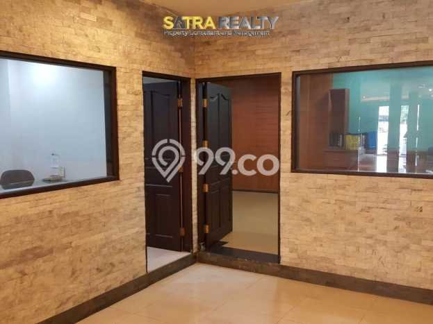 Ruko Dijual di Prime Area Jakarta Pusat Luas 990m2 Ruko Dijual di Prime Area Jakarta Pusat Luas 990m2