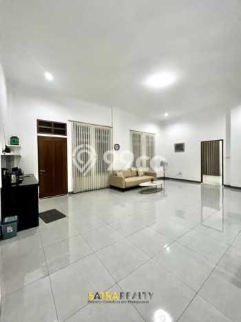 Rumah Elit Modern Tanpa Renovasi di Lebak Bulus Jakarta Selatan Rumah Elit Modern Tanpa Renovasi di Lebak Bulus Jakarta Selatan