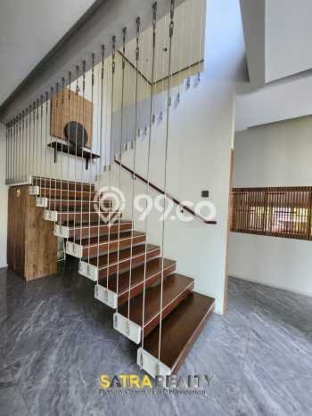 Rumah Luxury Modern Siap Huni di Bintaro Jakarta Selatan Rumah Luxury Modern Siap Huni di Bintaro Jakarta Selatan