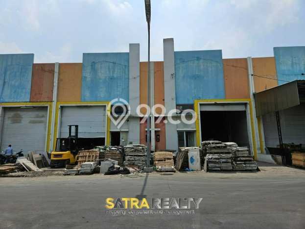 AREA BISNIS! Gudang Kawasan , Luas 732m2m², Jalan Utama, Strategis AREA BISNIS! Gudang Kawasan , Luas 732m2m², Jalan Utama, Strategis