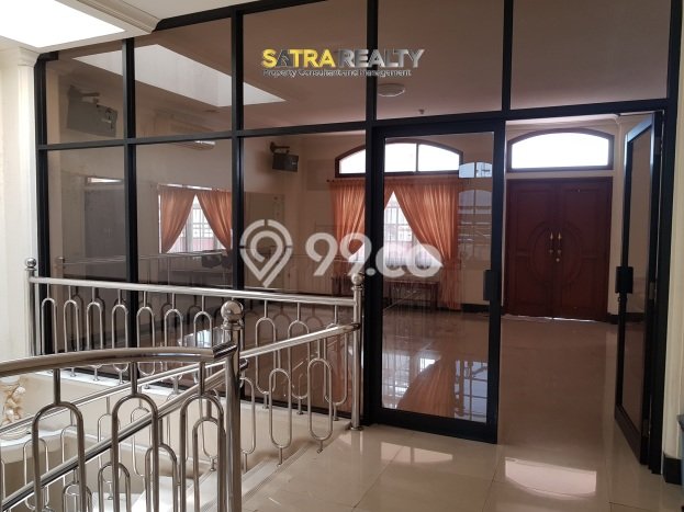 Ruko Dijual di Jakarta Barat LT 786m2 & LB 2201m2 Lokasi Terbaik! Ruko Dijual di Jakarta Barat LT 786m2 & LB 2201m2 Lokasi Terbaik!