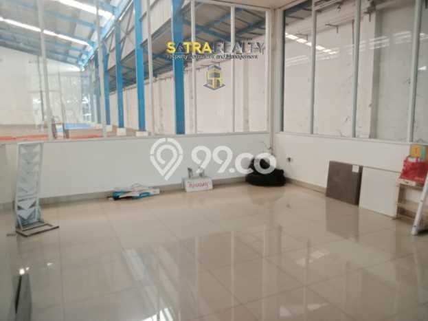 Gudang Lokasi Strategis di , Luas 1495m2m², Kawasan Niaga Gudang Lokasi Strategis di , Luas 1495m2m², Kawasan Niaga