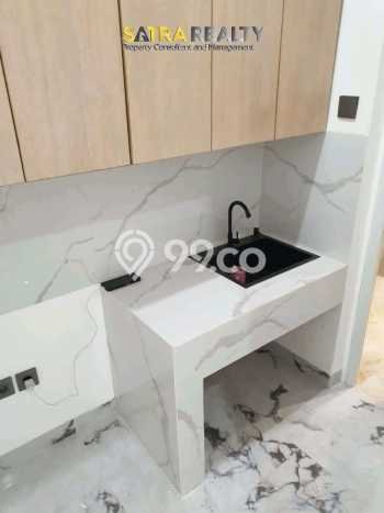 Ruko Dijual di Jakarta Barat LT 63m2 & LB 220m2 Lokasi Terbaik! Ruko Dijual di Jakarta Barat LT 63m2 & LB 220m2 Lokasi Terbaik!