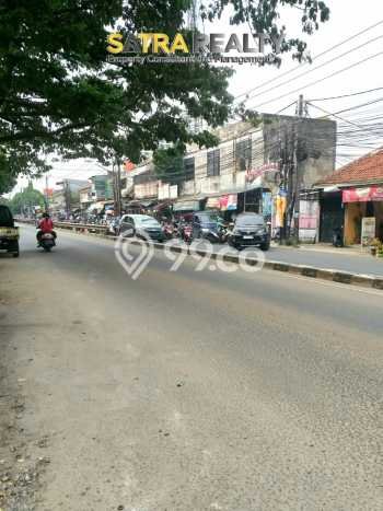 Siap Huni Hunian Elit 6 Kamar di Ciledug Dekat ke Mana Pun Siap Huni Hunian Elit 6 Kamar di Ciledug Dekat ke Mana Pun