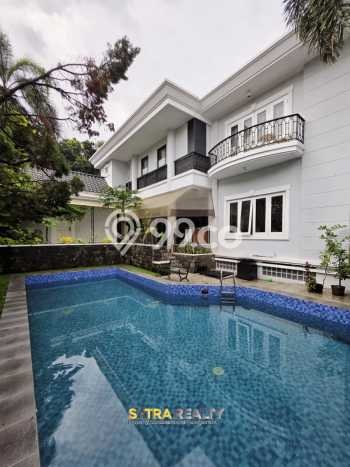 Siap Huni Rumah Mewah 9 Kamar di Kebayoran Baru Dekat ke Mana Saja Siap Huni Rumah Mewah 9 Kamar di Kebayoran Baru Dekat ke Mana Saja
