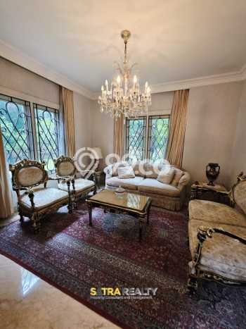 Siap Huni Rumah Mewah 9 Kamar di Kebayoran Baru Dekat ke Mana Saja Siap Huni Rumah Mewah 9 Kamar di Kebayoran Baru Dekat ke Mana Saja