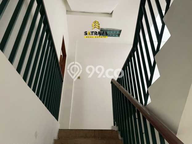 Ruko Bagus Dijual LB 270m2 Lokasi Strategis Jakarta Barat Area Cocok untuk Berbisnis Ruko Bagus Dijual LB 270m2 Lokasi Strategis Jakarta Barat Area Cocok untuk Berbisnis