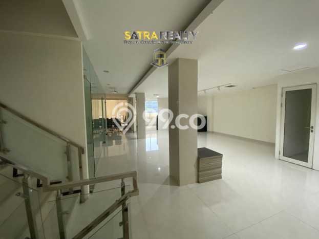 LOKASI STRATEGIS! Ruko Kawasan , Luas 246m2m², Pusat Bisnis, Mainroad LOKASI STRATEGIS! Ruko Kawasan , Luas 246m2m², Pusat Bisnis, Mainroad