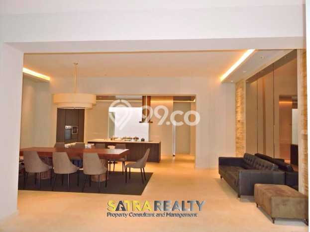 For Sale! Luxury House LT 390m2 Desain Modern di Cideng For Sale! Luxury House LT 390m2 Desain Modern di Cideng