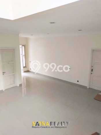 Rumah Terawat di Gading Serpong, Tangerang, LT 200m², Luas Bangunan 178m² Rumah Terawat di Gading Serpong, Tangerang, LT 200m², Luas Bangunan 178m²