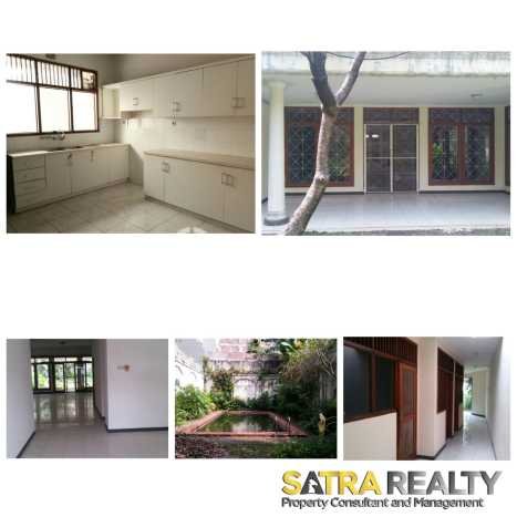 Rumah Mewah LB 600m2 Siap Huni Desain Elegan di Kemang, Jakarta Selatan Rumah Mewah LB 600m2 Siap Huni Desain Elegan di Kemang, Jakarta Selatan