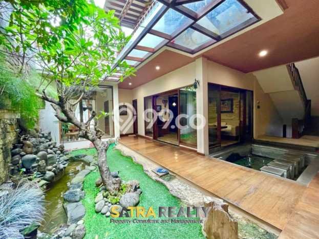 Hunian Mewah Siap Huni LT 318m2 di Kelapa Gading, Jakarta Utara Hunian Mewah Siap Huni LT 318m2 di Kelapa Gading, Jakarta Utara