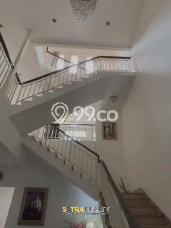 Rumah Mewah LB 500m2 Siap Huni Desain Elegan di Green Ville, Jakarta Barat Rumah Mewah LB 500m2 Siap Huni Desain Elegan di Green Ville, Jakarta Barat