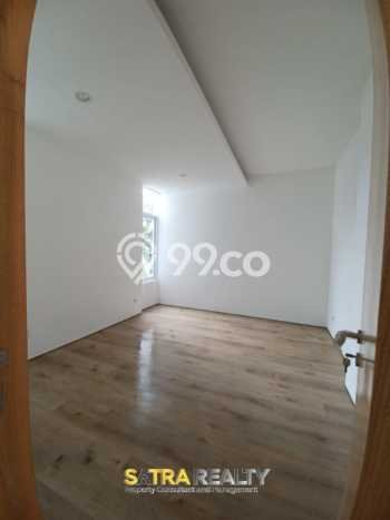 For Sale! Premium House LT 264m2 Desain Modern di Pondok Indah For Sale! Premium House LT 264m2 Desain Modern di Pondok Indah