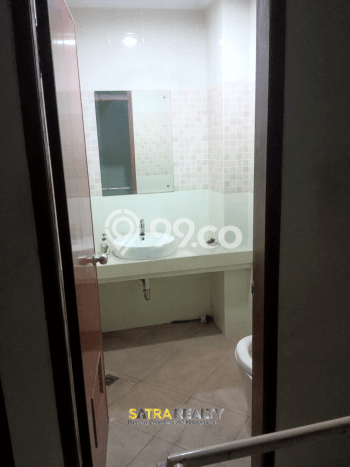 Ruko Dijual di Prime Area Jakarta Pusat Luas 240m2 Ruko Dijual di Prime Area Jakarta Pusat Luas 240m2