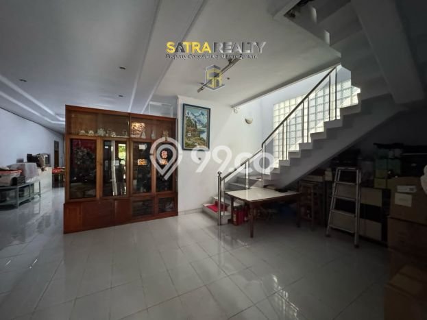Hunian Mewah LB 750m2 Siap Pakai Desain Elegan di Gunung Sahari, Jakarta Pusat Hunian Mewah LB 750m2 Siap Pakai Desain Elegan di Gunung Sahari, Jakarta Pusat