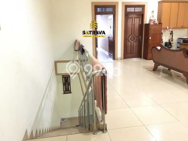 Hunian Elit LB 240m2 Siap Pakai Desain Elegan di Taman Palem, Jakarta Barat Hunian Elit LB 240m2 Siap Pakai Desain Elegan di Taman Palem, Jakarta Barat