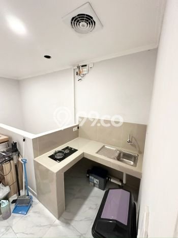 Kost Dijual di BSD Griya Loka dengan 38 KT dan Luas 400m2 Kost Dijual di BSD Griya Loka dengan 38 KT dan Luas 400m2