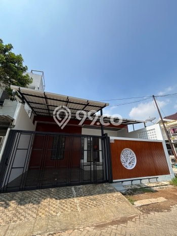 Rumah Luxury Modern Tanpa Renovasi di Taman Surya Jakarta Barat Rumah Luxury Modern Tanpa Renovasi di Taman Surya Jakarta Barat