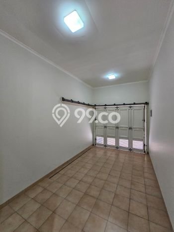 Rumah Elit Modern Tanpa Renovasi di gading serpong scientia garden Tangerang Rumah Elit Modern Tanpa Renovasi di gading serpong scientia garden Tangerang
