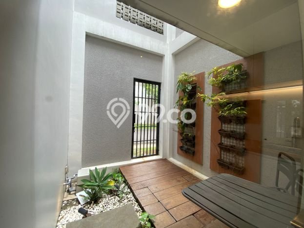 Rumah Modern 3 KT di Gading Serpong Tangerang Full Furnished Rumah Modern 3 KT di Gading Serpong Tangerang Full Furnished