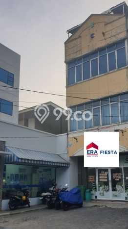 Ruko Bagus Dijual LB 170m2 Lokasi Strategis Jakarta Barat Area Cocok untuk Bisnis Ruko Bagus Dijual LB 170m2 Lokasi Strategis Jakarta Barat Area Cocok untuk Bisnis