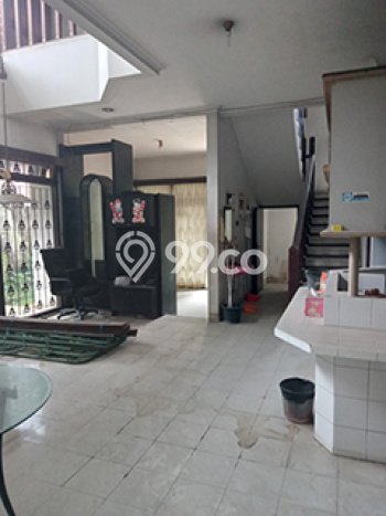 Rumah Mewah LB 187m2 Siap Huni Desain Elegan di Cawang, Jakarta Timur Rumah Mewah LB 187m2 Siap Huni Desain Elegan di Cawang, Jakarta Timur