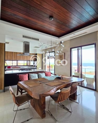Dijual Vila Kawasan , Luas 683m2m², Akses ke fasilitas Dijual Vila Kawasan , Luas 683m2m², Akses ke fasilitas