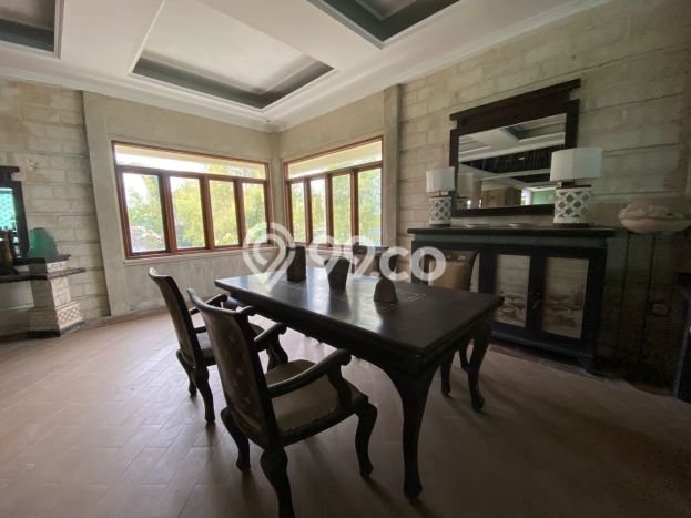 Unit Komersial Dijual di Gianyar LT 3420m2 & LB 1200m2 Unit Komersial Dijual di Gianyar LT 3420m2 & LB 1200m2