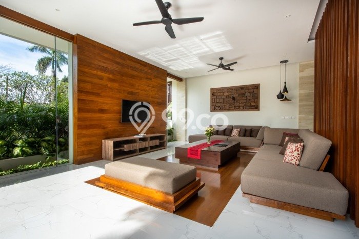 For Sale! Luxury House LT 380m2 Desain Elegan di Jimbaran For Sale! Luxury House LT 380m2 Desain Elegan di Jimbaran