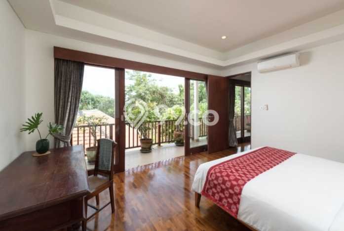 Kesempatan Investasi! Vila di , Luas 323m2m², Lokasi Premium dengan nilai tinggi Kesempatan Investasi! Vila di , Luas 323m2m², Lokasi Premium dengan nilai tinggi