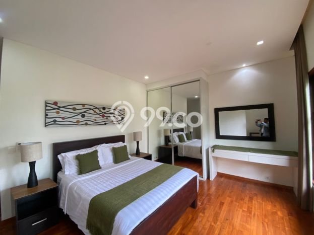 HOT DEAL! Vila Kawasan , Luas 400m2m², Area Strategis HOT DEAL! Vila Kawasan , Luas 400m2m², Area Strategis